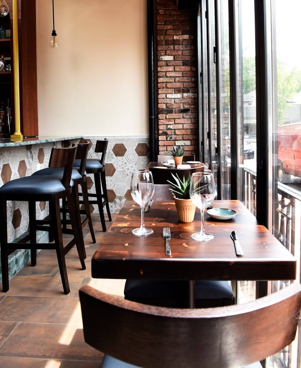 Luna Stella | restaurant | 5 Highland Pl, Maplewood, NJ 07040, USA | 9737617600 OR +1 973-761-7600