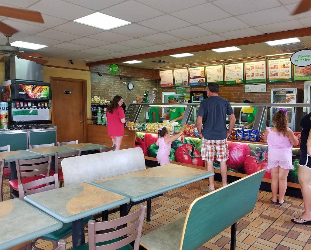 Subway | restaurant | 720 Main St NE, Hanceville, AL 35077, USA | 2563522444 OR +1 256-352-2444