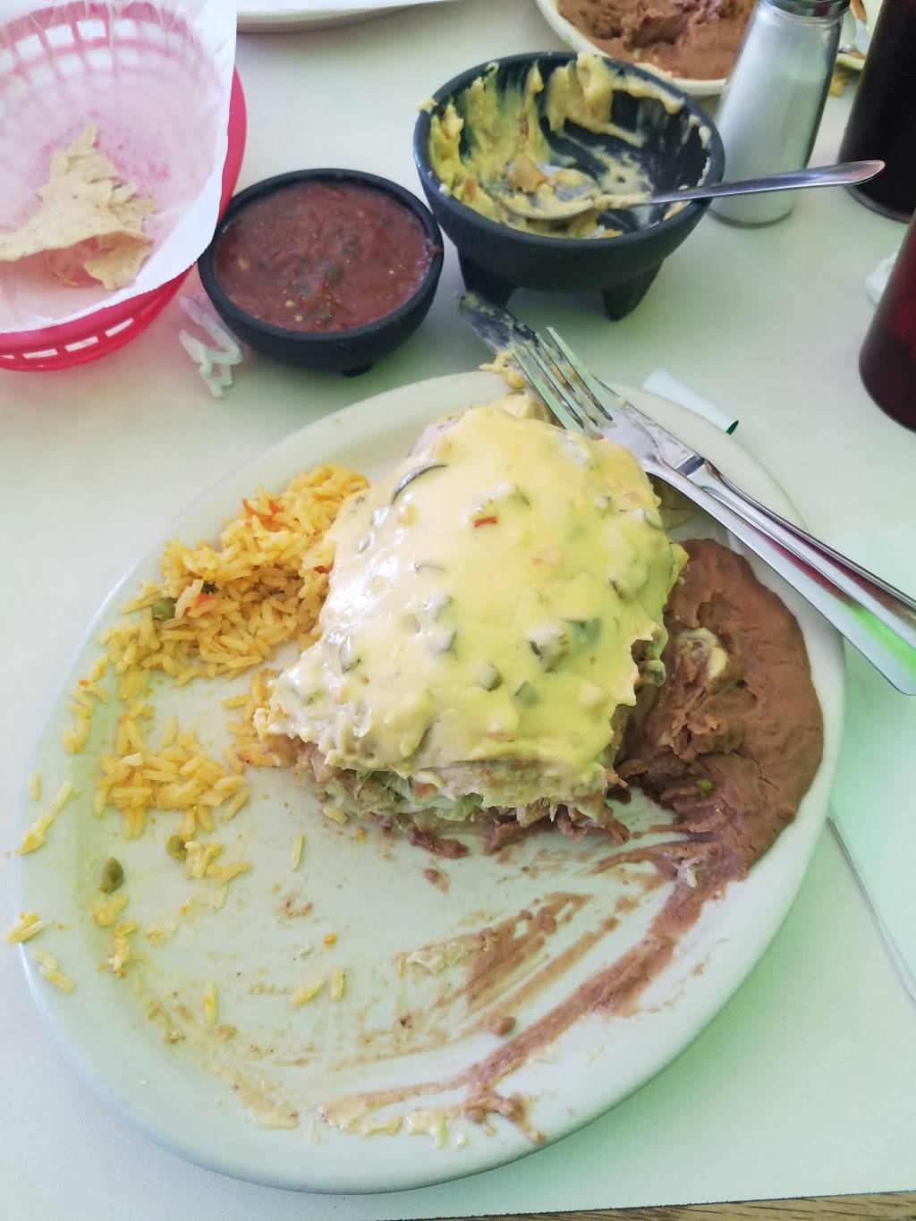 Taqueria La Tapatia | restaurant | 2132 N Mays St # 880, Round Rock, TX 78664, USA | 5128285554 OR +1 512-828-5554