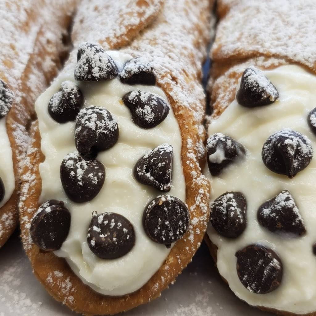 Pranzo Italian Deli | restaurant | 1121 Meadowlands Dr E, Nepean, ON K2E 6J5, Canada | 6133552867 OR +1 613-355-2867