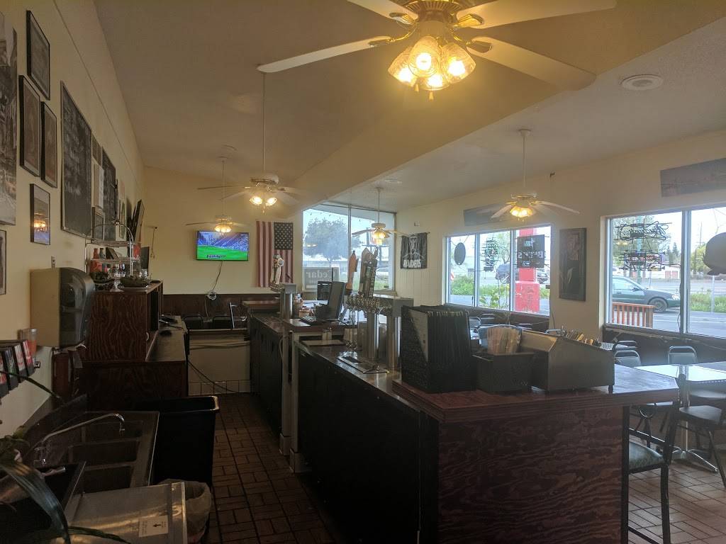 Cedar Ale House | restaurant | 4800 Florin Rd, Sacramento, CA 95823, USA | 6505335221 OR +1 650-533-5221