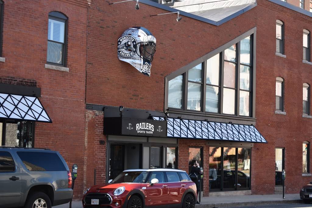 Railers Sports Tavern | restaurant | 90 Commercial St, Worcester, MA 01608, USA | 7744207636 OR +1 774-420-7636