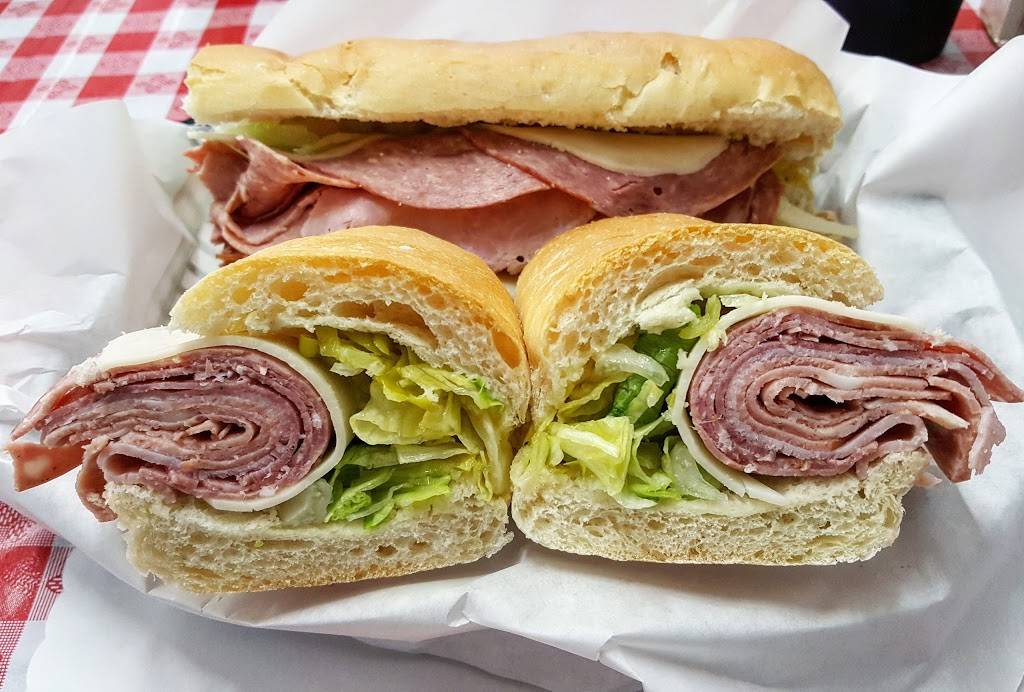 Luccis | bakery | 8911 Adams Ave, Huntington Beach, CA 92646, USA | 7149684466 OR +1 714-968-4466