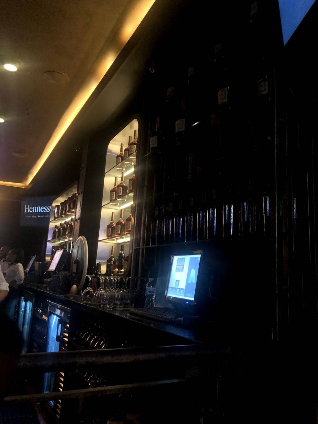 One Fifty One Restaurant & Lounge | restaurant | 151 Dyckman St, New York, NY 10040, USA | 2125670151 OR +1 212-567-0151