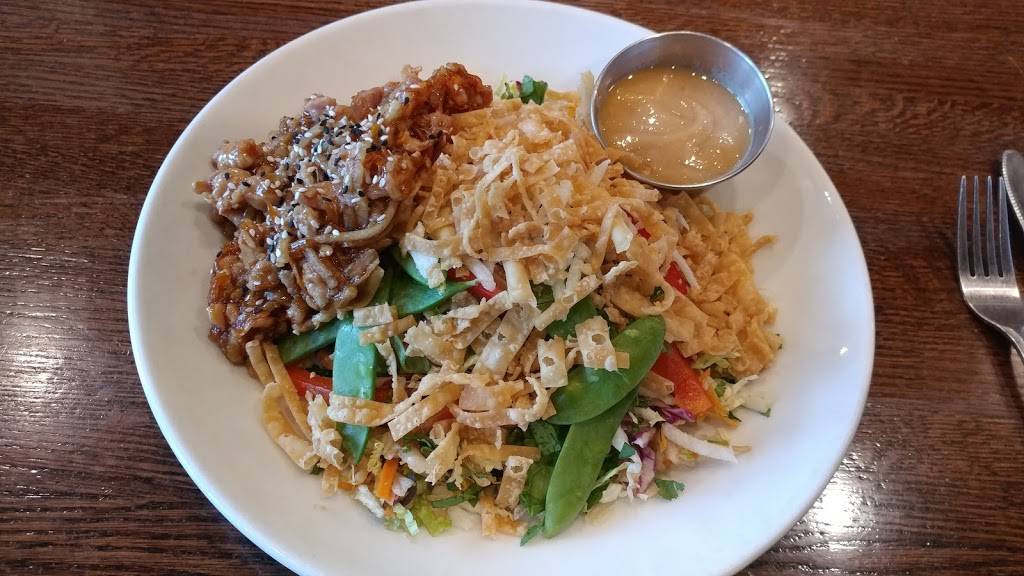 Houlihans | restaurant | 1294 Promenade Pl, Eagan, MN 55121, USA | 6514521001 OR +1 651-452-1001