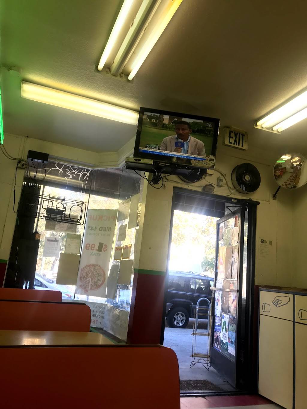 Zahari Pizza & Deli | restaurant | 3109 Telegraph Ave, Oakland, CA 94609, USA | 5104282211 OR +1 510-428-2211