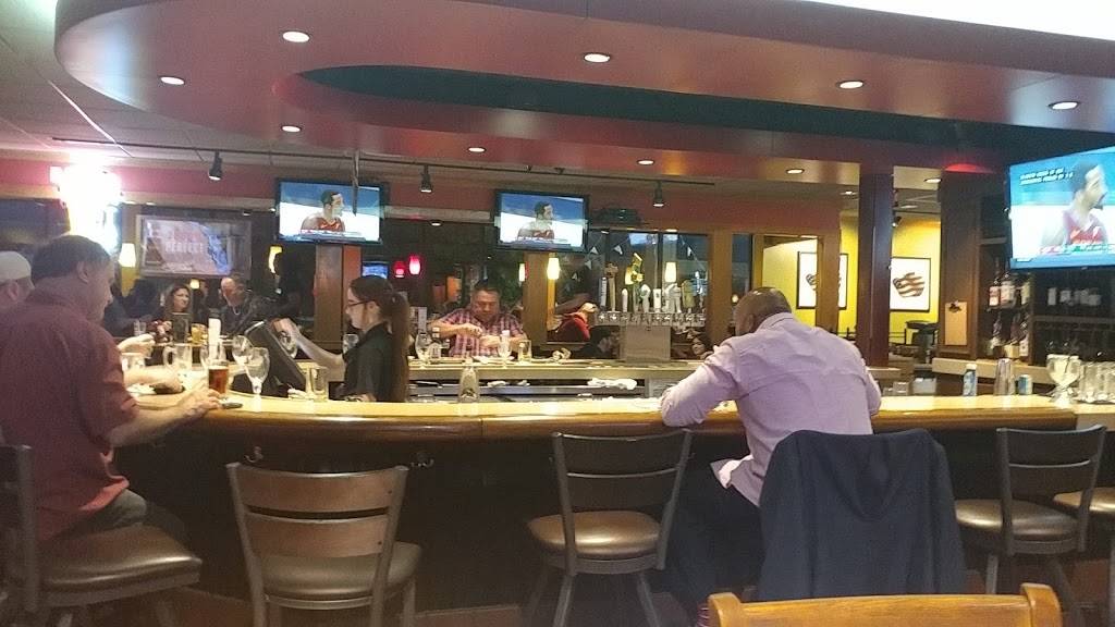 Applebees Grill + Bar | restaurant | 11013 Lakeline Mall Dr, Cedar Park, TX 78613, USA | 5122579747 OR +1 512-257-9747