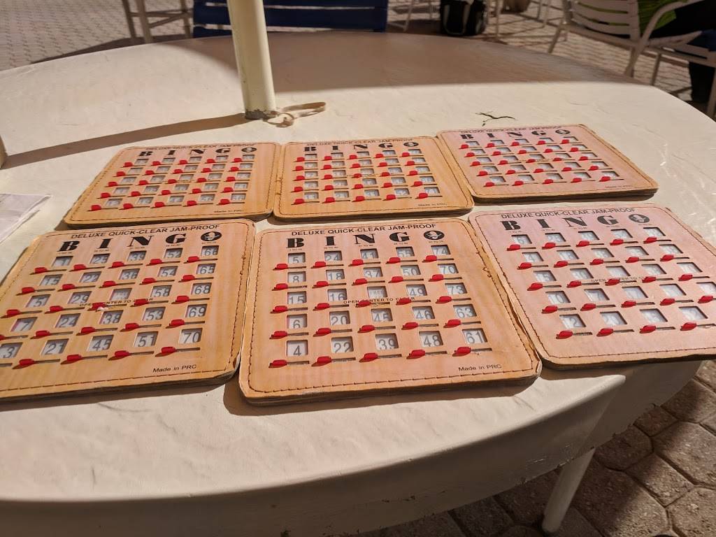 Holiday Inn Club vacations- Breezes Restaurant & Bar and Breezes | restaurant | 8505 W Irlo Bronson Memorial Hwy, Kissimmee, FL 34747, USA | 4072390000 OR +1 407-239-0000