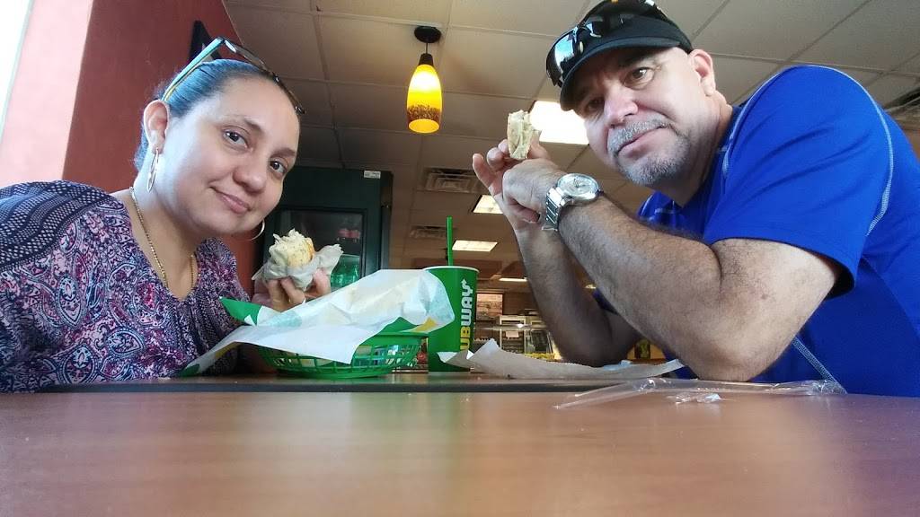 Subway | restaurant | 3038 Del Prado Blvd S, Cape Coral, FL 33904, USA | 2395494500 OR +1 239-549-4500