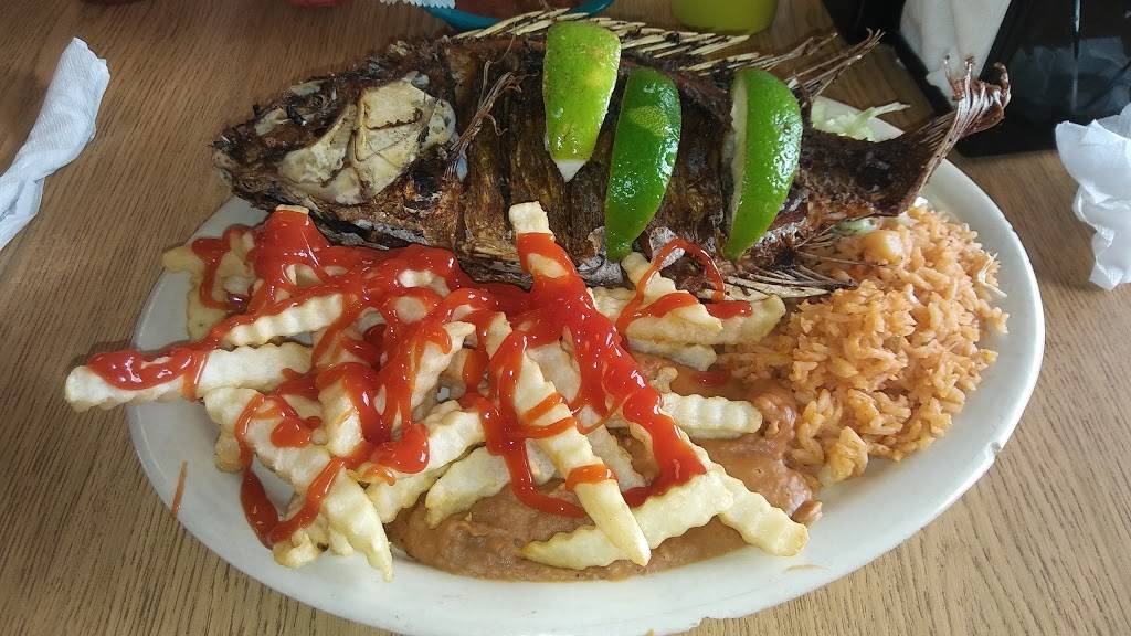 Taqueria El Novillero | restaurant | 12400 Nacogdoches Rd, San Antonio, TX 78217, USA | 2106573809 OR +1 210-657-3809