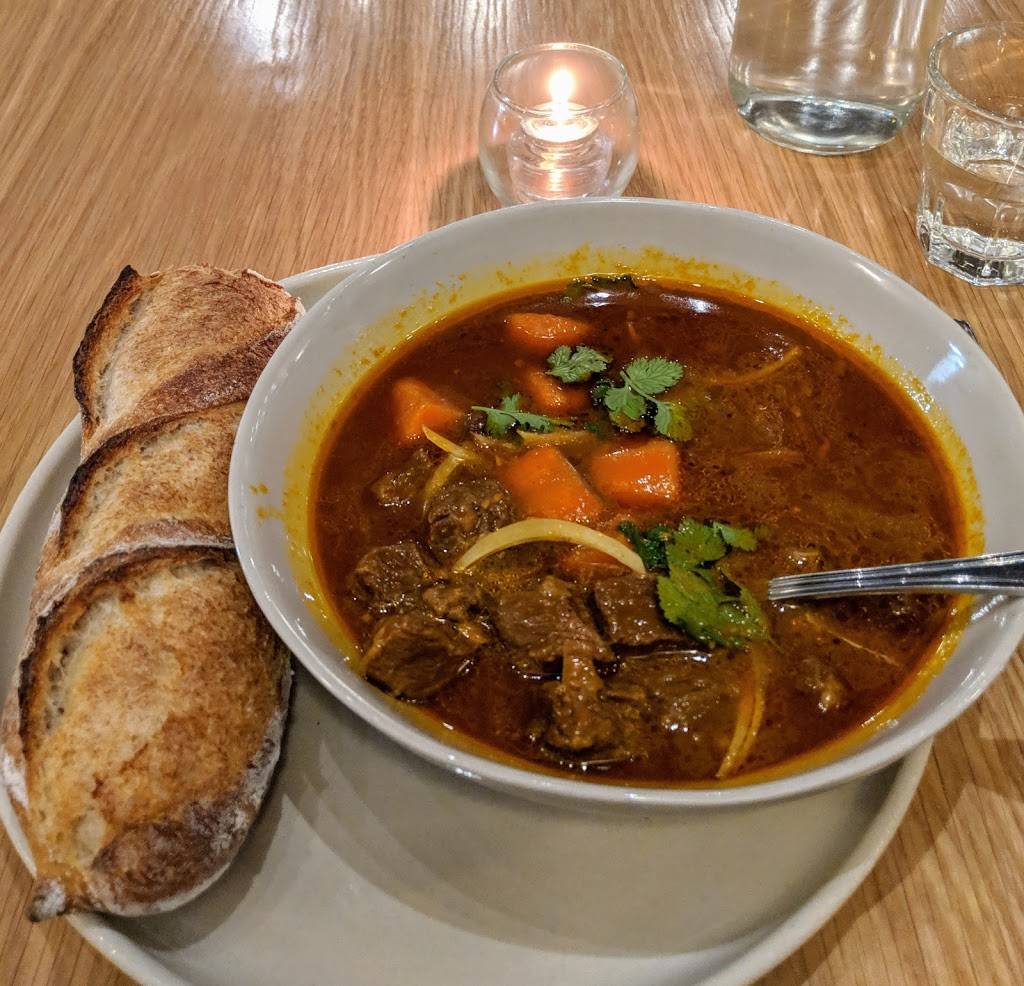 Fiona | restaurant | 339 N Fairfax Ave, Los Angeles, CA 90036, USA | 3238523210 OR +1 323-852-3210