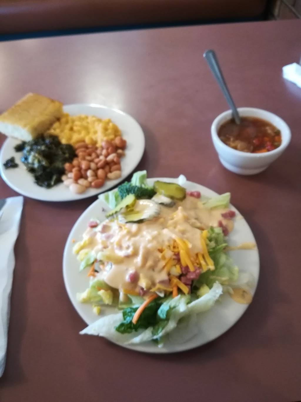 Franklin Restaurant | restaurant | 17890 US-220, Rocky Mount, VA 24151, USA | 5404835601 OR +1 540-483-5601