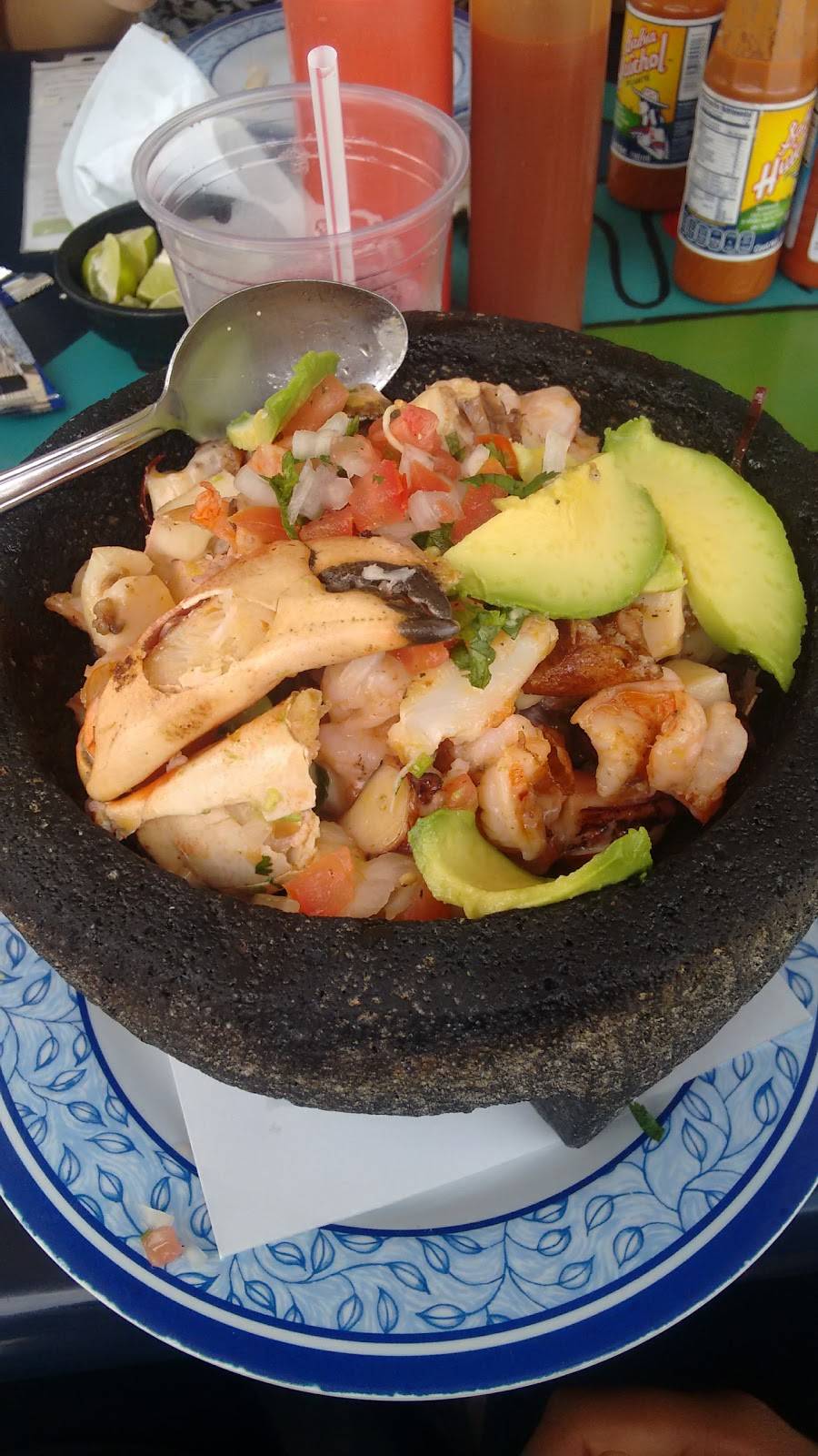 La Barca Mariscos | restaurant | 22710, Blvd. Popotla 3347, Campo Alfonso, 22710 Rosarito, B.C., Mexico | 016615270693 OR +52 661 527 0693