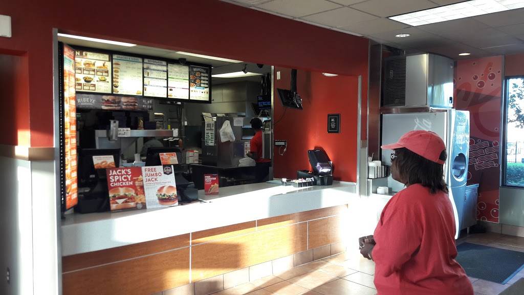 Jack in the Box | restaurant | 8111 Airport Blvd, Houston, TX 77061, USA | 7132420896 OR +1 713-242-0896