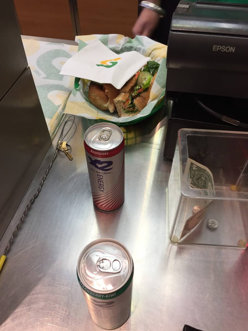 Subway | restaurant | 1589 N Palm Ave, Fresno, CA 93728, USA | 5592372041 OR +1 559-237-2041