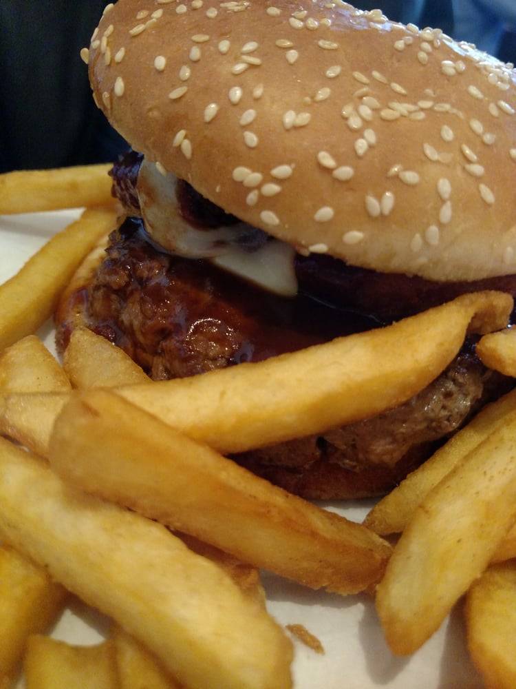 Marcos Pizzeria | restaurant | 1574, 2102 S Eagle Rd, Newtown, PA 18940, USA | 2154974992 OR +1 215-497-4992