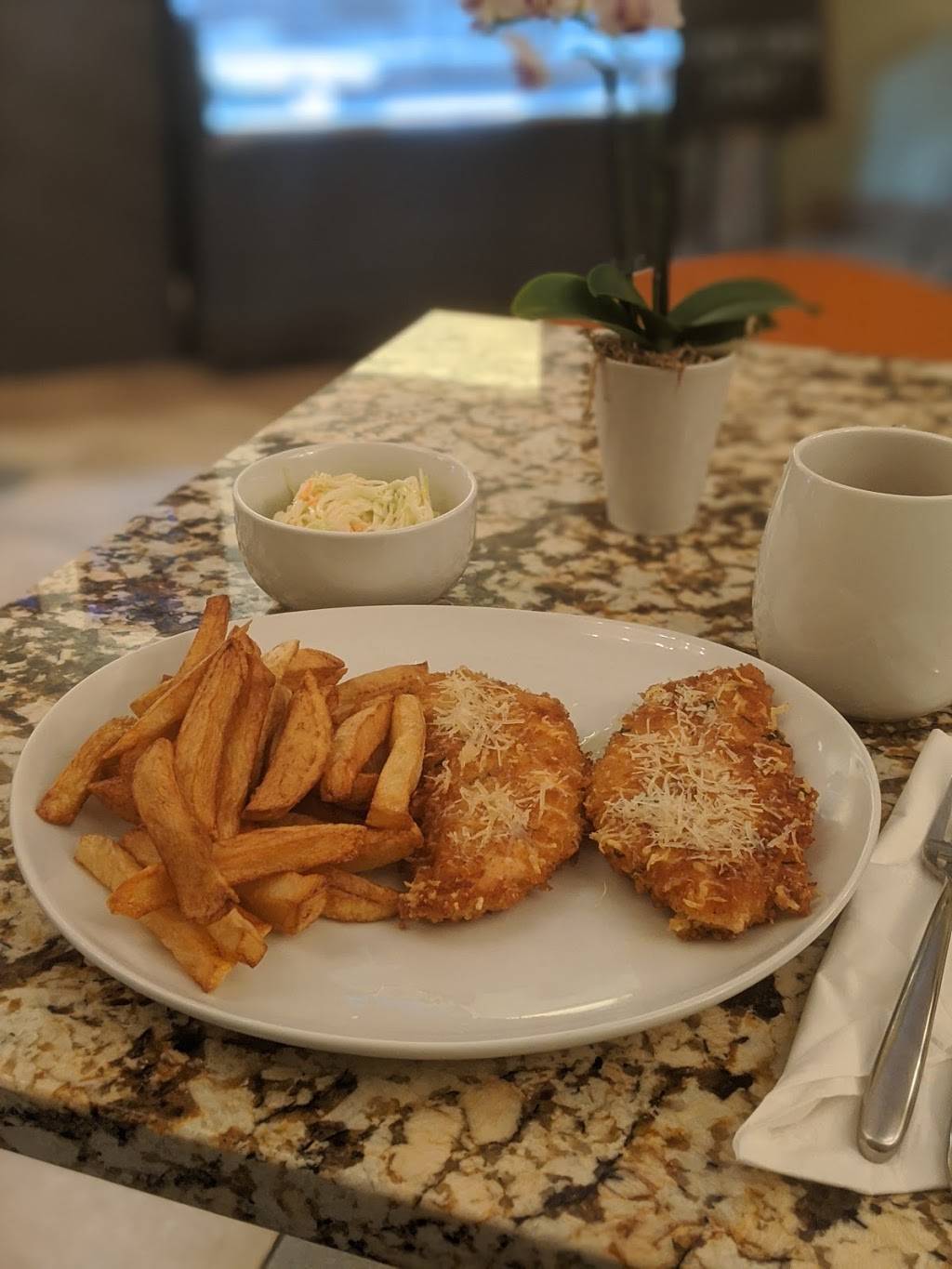 Arcadia Euro Bistro | restaurant | 7165 N Milwaukee Ave, Niles, IL 60714, USA | 8474107788 OR +1 847-410-7788