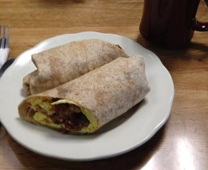 Pine Grove Diner | restaurant | 78 Lake Ave, Danbury, CT 06810, USA | 2037986556 OR +1 203-798-6556