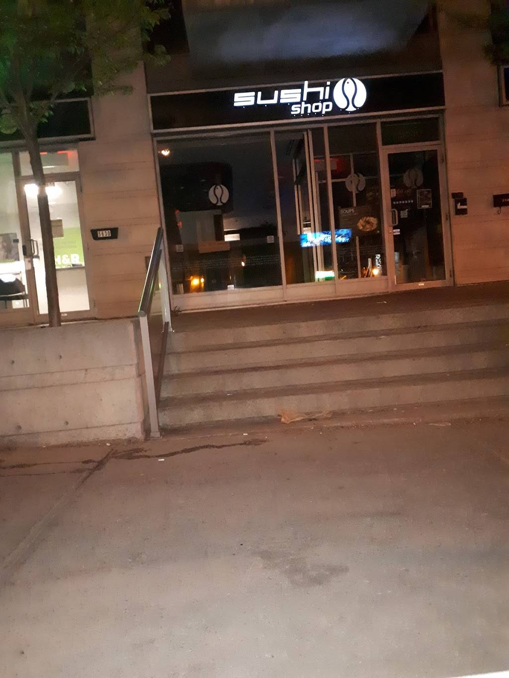 Sushi Shop | restaurant | 5640 Chemin de la Côte-des-Neiges, Montréal, QC H3T 1Z2, Canada | 5147375168 OR +1 514-737-5168