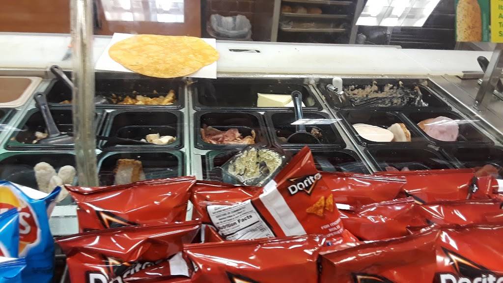 Subway Restaurants | meal delivery | 15063 S Dixie Hwy Space 15, Coral Reef Shopping Center, Miami, FL 33176, USA | 3052546119 OR +1 305-254-6119