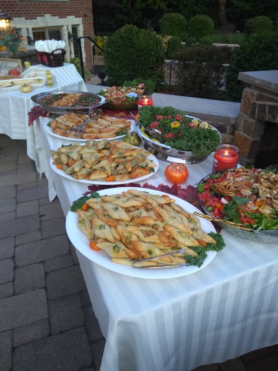 Alrayes Catering | restaurant | 332 E St Charles Rd, Villa Park, IL 60181, USA | 6309036766 OR +1 630-903-6766