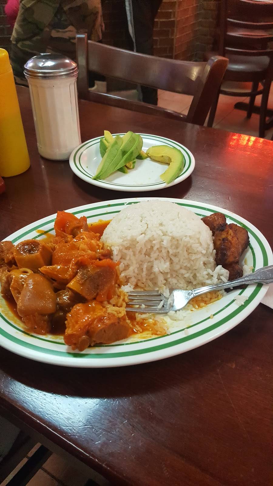 El Nuevo Bohío | restaurant | 1155 Webster Ave, Bronx, NY 10456, USA | 7182932954 OR +1 718-293-2954