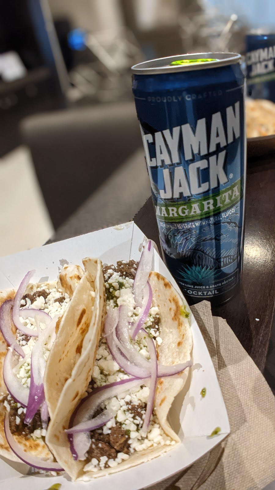 Pig Tailz | restaurant | 707 E Brady St, Milwaukee, WI 53202, USA | 4148374194 OR +1 414-837-4194