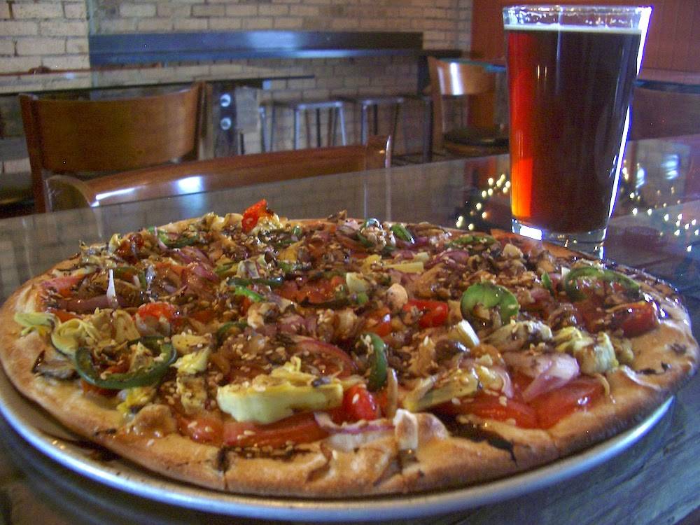 The Filling Station Microbrewery | restaurant | 642 Railroad Pl, Traverse City, MI 49686, USA | 2319468168 OR +1 231-946-8168