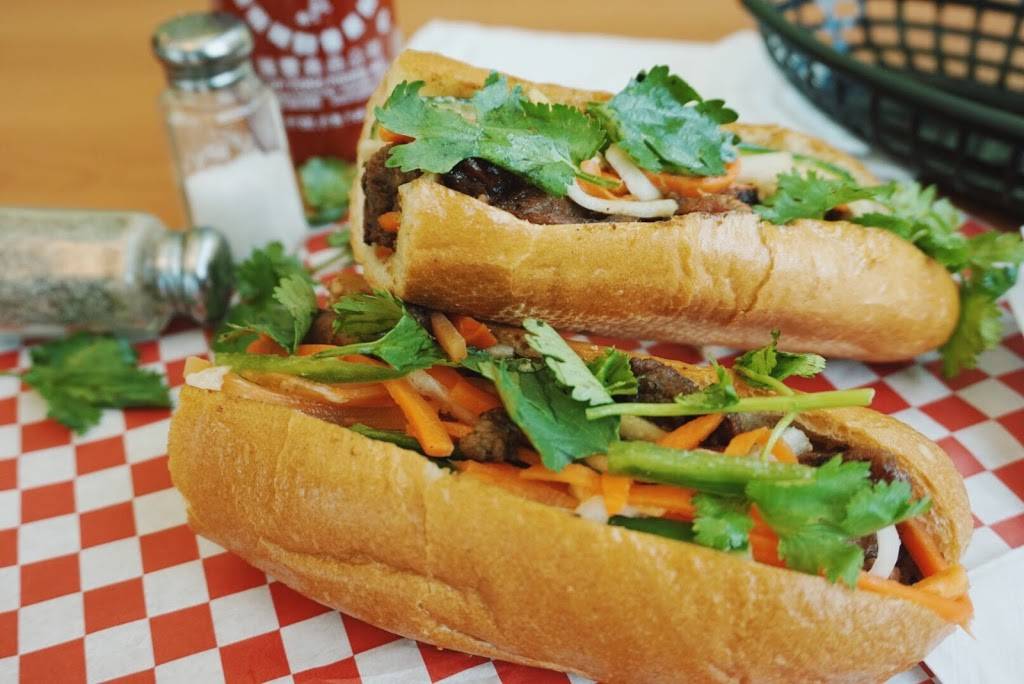 Me Vietnamese Kitchen | restaurant | 2524 E Franklin Blvd A, Gastonia, NC 28056, USA | 7048648804 OR +1 704-864-8804