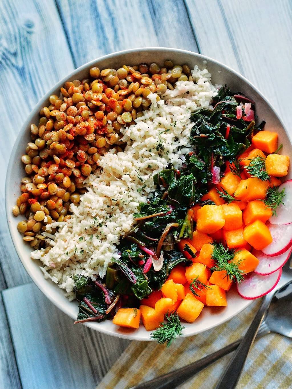 EZ Vibe Meals | meal delivery | 2324 Florin Rd, Sacramento, CA 95822, USA | 9167678621 OR +1 916-767-8621