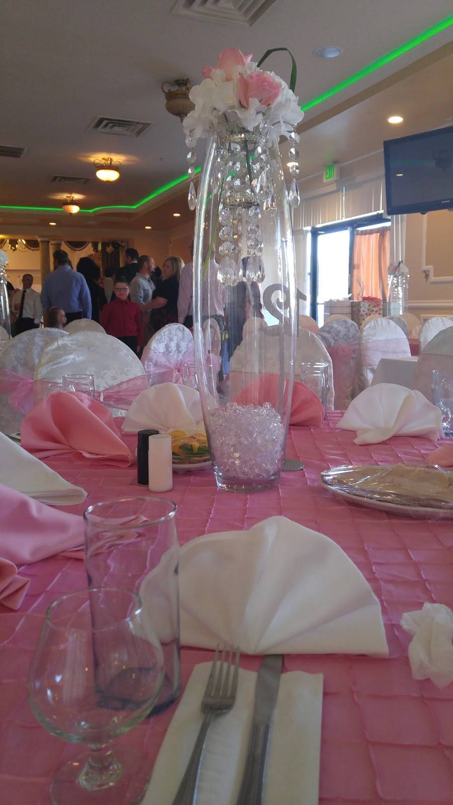 Arbat | restaurant | 3232 400 E #200, Salt Lake City, UT 84115, United States | 8014675511 OR +1 801-467-5511