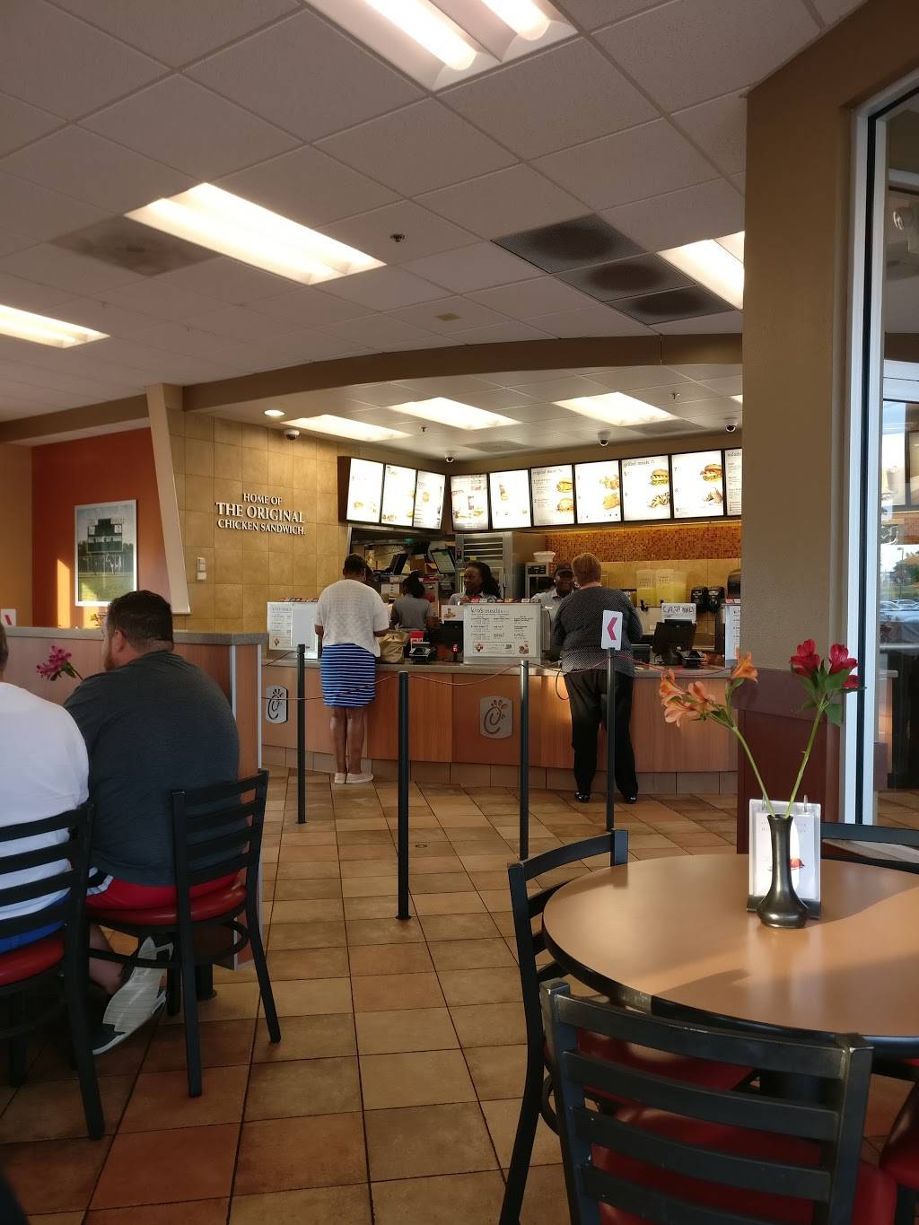 Chick-fil-A | restaurant | 4001 Richmond Rd, Warrensville Heights, OH 44122, USA | 2168316700 OR +1 216-831-6700