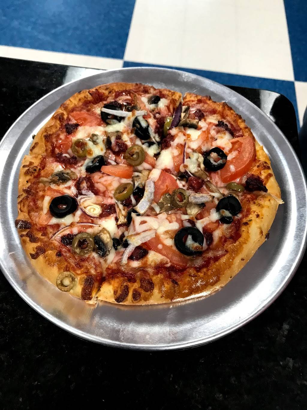 Tonys Pizza and Wings | restaurant | 4200 South Blvd, Charlotte, NC 28209, USA | 7042003005 OR +1 704-200-3005