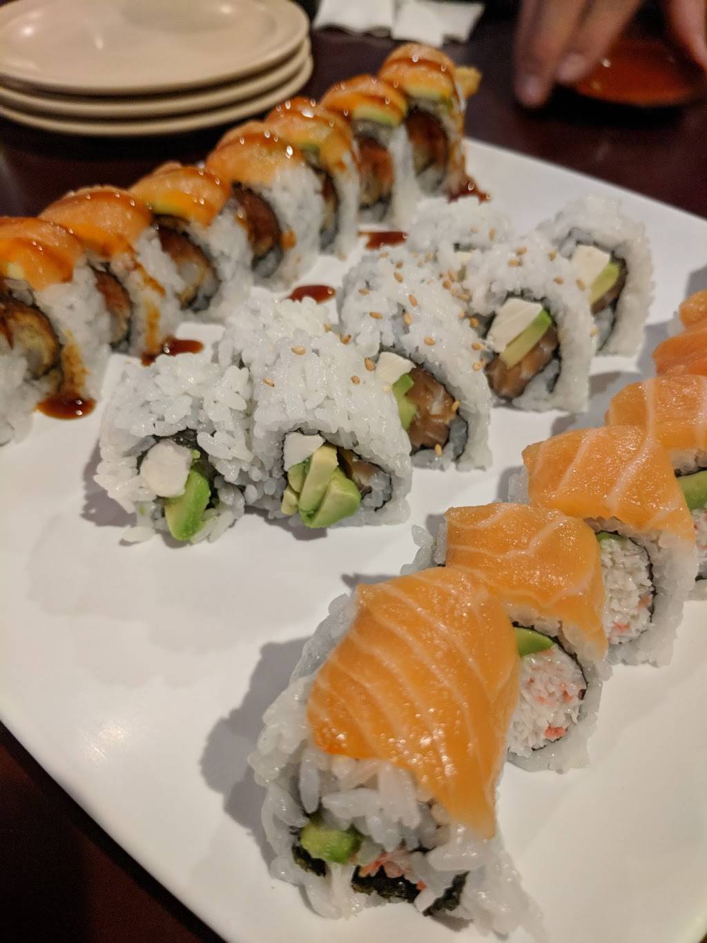 Sushi Wave | restaurant | 2075 Newport Blvd #108, Costa Mesa, CA 92627, USA | 9497228736 OR +1 949-722-8736