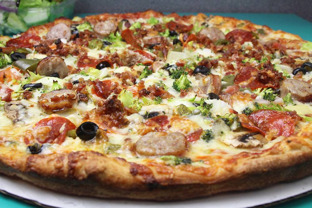 Avon House of Pizza | restaurant | 163 Main St, Avon, MA 02322, USA | 5085837444 OR +1 508-583-7444