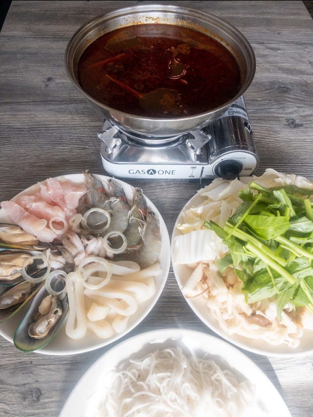 Ohmi Restaurant | restaurant | 8315 Garden Grove Blvd, Garden Grove, CA 92844, USA | 7145915497 OR +1 714-591-5497