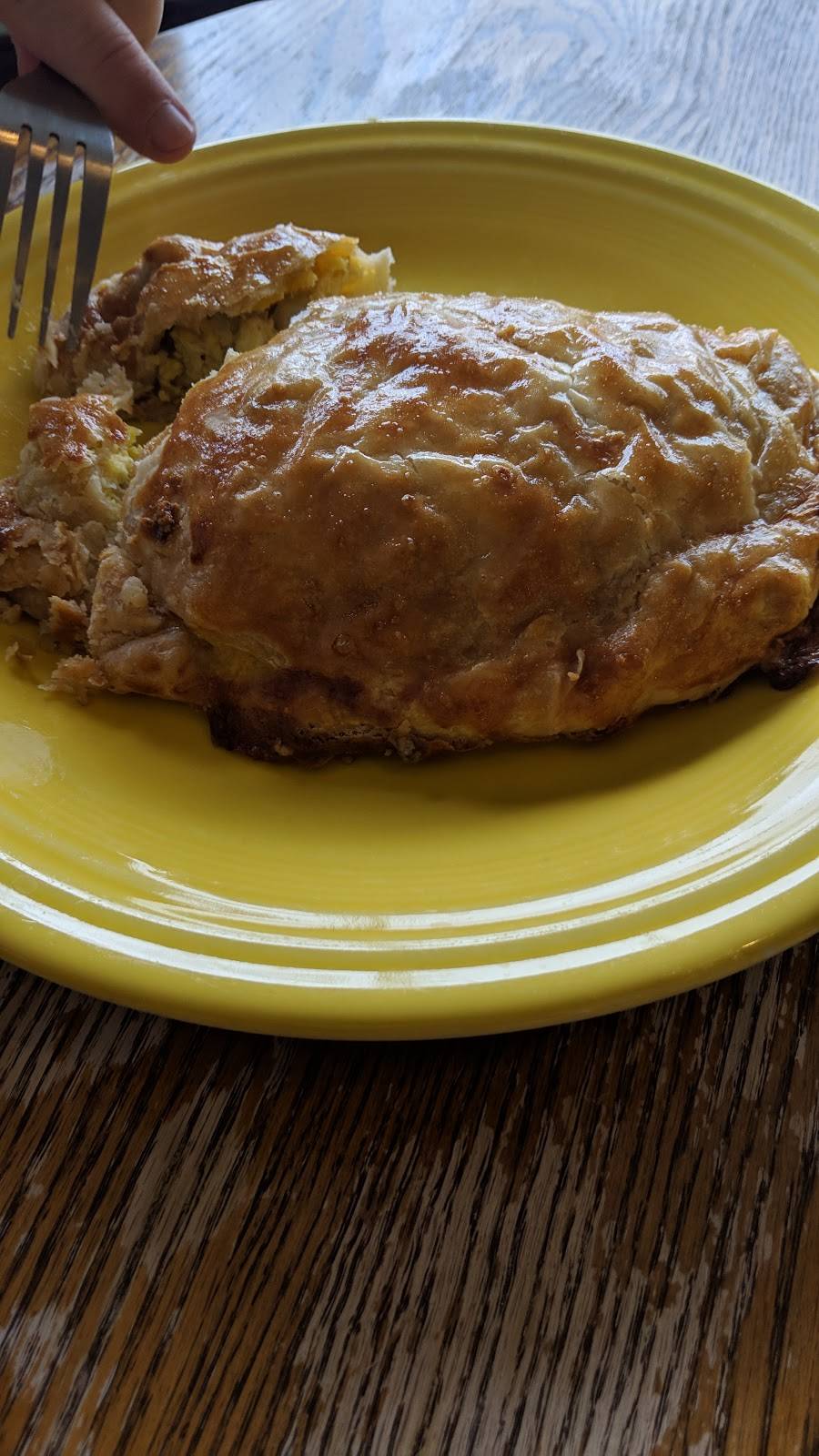 Simply Celias | restaurant | 142 S Main St, Wayland, MI 49348, USA | 2693971737 OR +1 269-397-1737