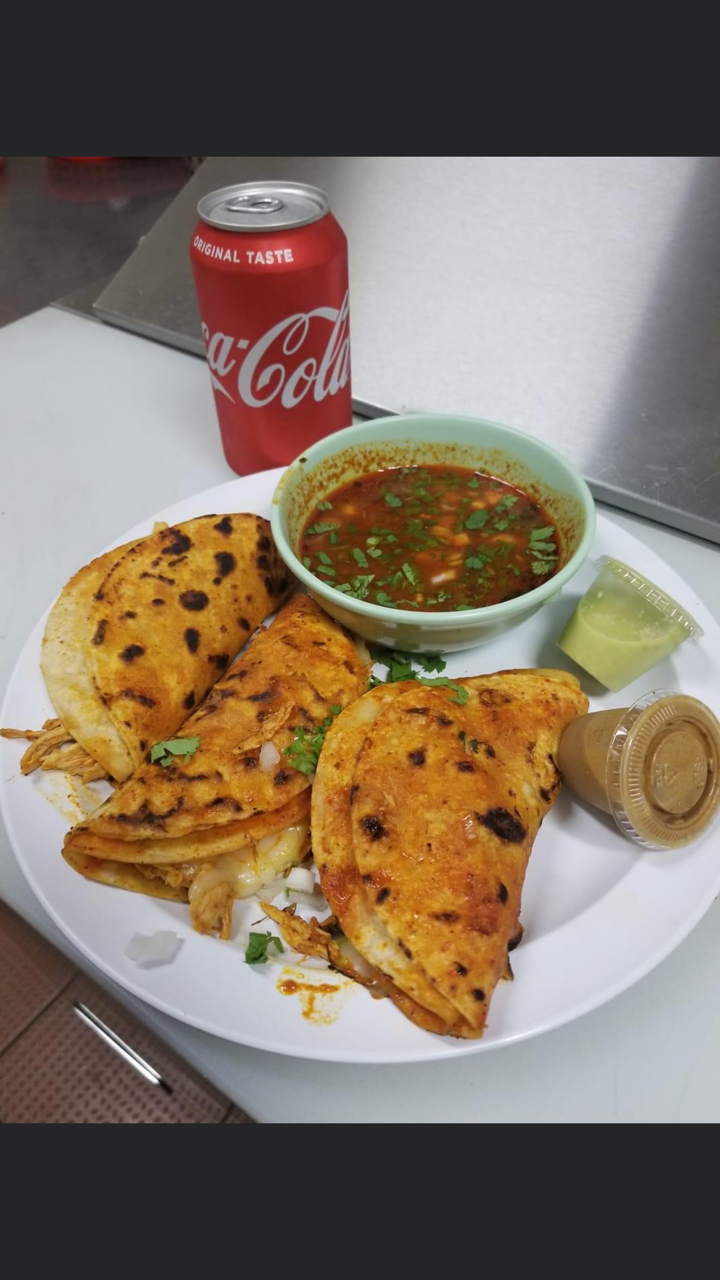 Sabor Hondureno | restaurant | 604 W Mission Blvd, Pomona, CA 91766, USA | 6267591926 OR +1 626-759-1926