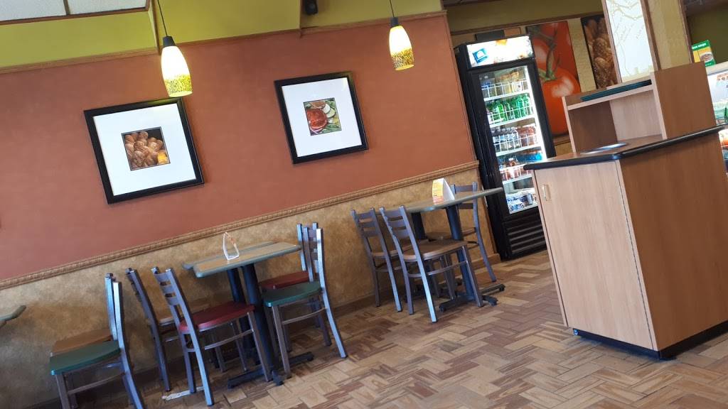 Subway | restaurant | 296 Pembroke St W, Pembroke, ON K8A 5N2, Canada | 6137320008 OR +1 613-732-0008