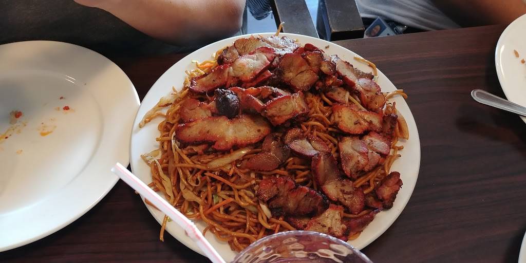 Benab Family Restaurant | restaurant | 3085 Hurontario St, Mississauga, ON L5A 4E4, Canada | 9052818499 OR +1 905-281-8499