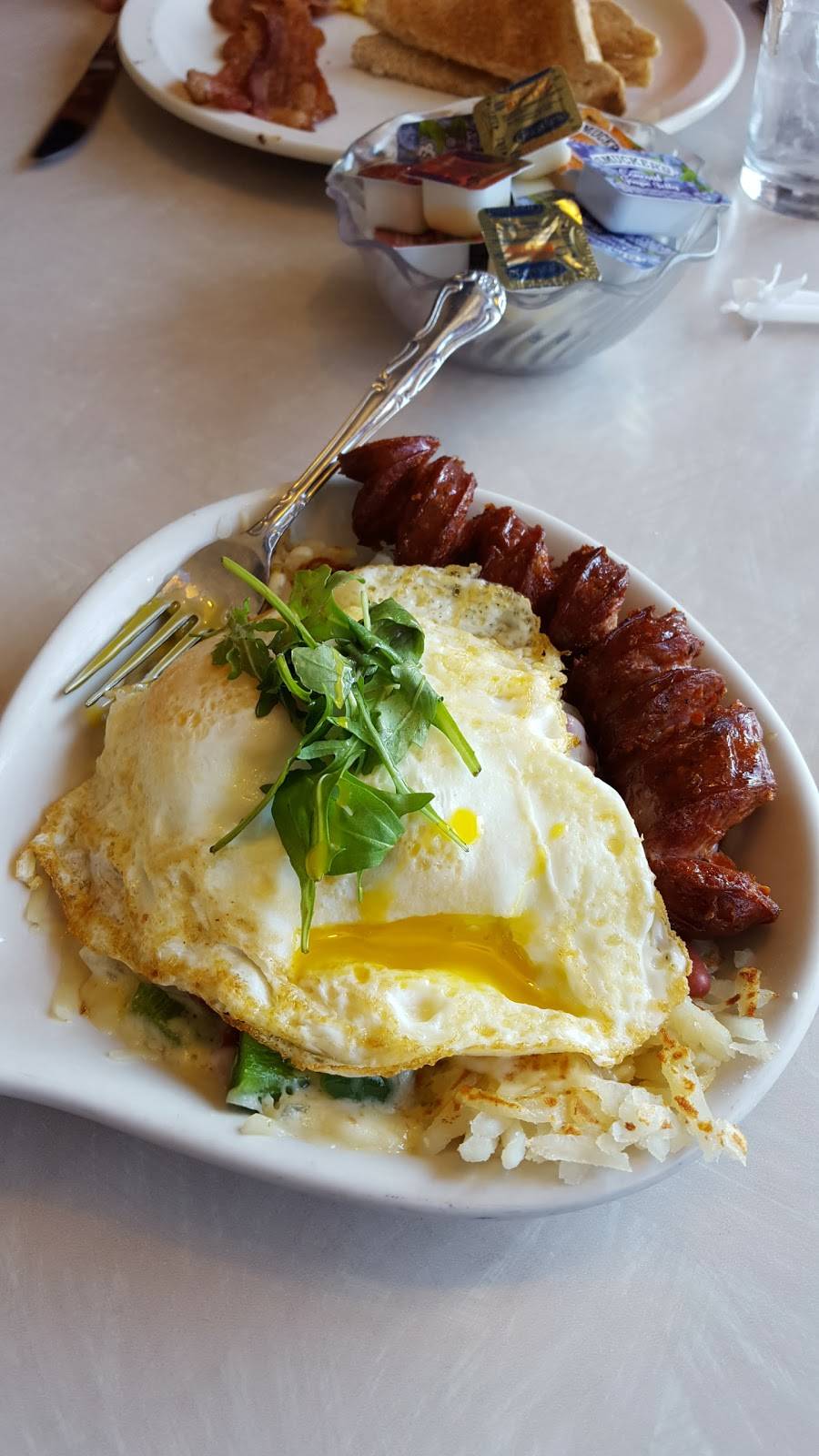 Norwood Restaurant | restaurant | 6101 N Northwest Hwy, Chicago, IL 60631, USA | 7734670316 OR +1 773-467-0316