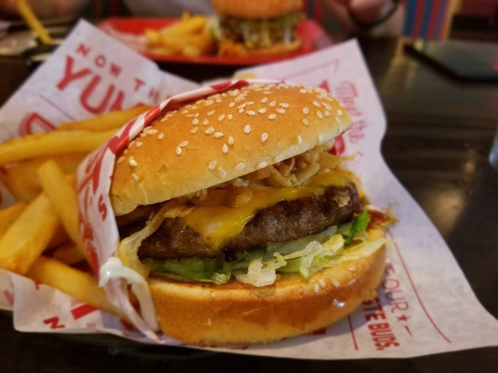 Red Robin Gourmet Burgers and Brews | restaurant | 5537 S Williamson Blvd, Port Orange, FL 32128, USA | 3863221570 OR +1 386-322-1570
