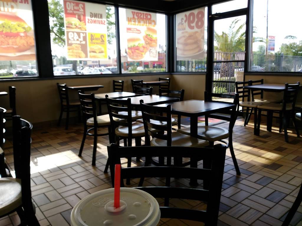 Burger King | restaurant | 2395 Pass Rd, Biloxi, MS 39531, USA | 2283887812 OR +1 228-388-7812