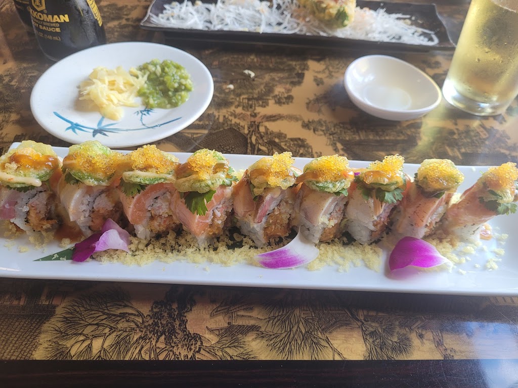 Umi Sushi | restaurant | 7310 Crater Lake Hwy, White City, OR 97503, USA | 5418790795 OR +1 541-879-0795