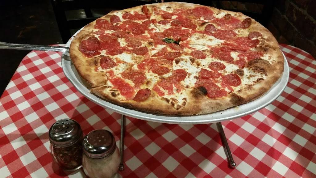 Grimaldis Pizzeria | restaurant | The Shoppes at Casa Paloma, 7131 W Ray Rd #23, Chandler, AZ 85226, USA | 4807851600 OR +1 480-785-1600