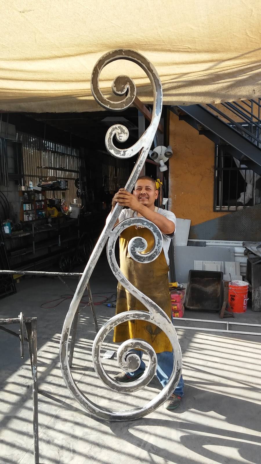 Antojitos Poblanos Restaurant | restaurant | Decoro 3109, Valle Verde, 22204 Tijuana, B.C., Mexico | 016646509269 OR +52 664 650 9269