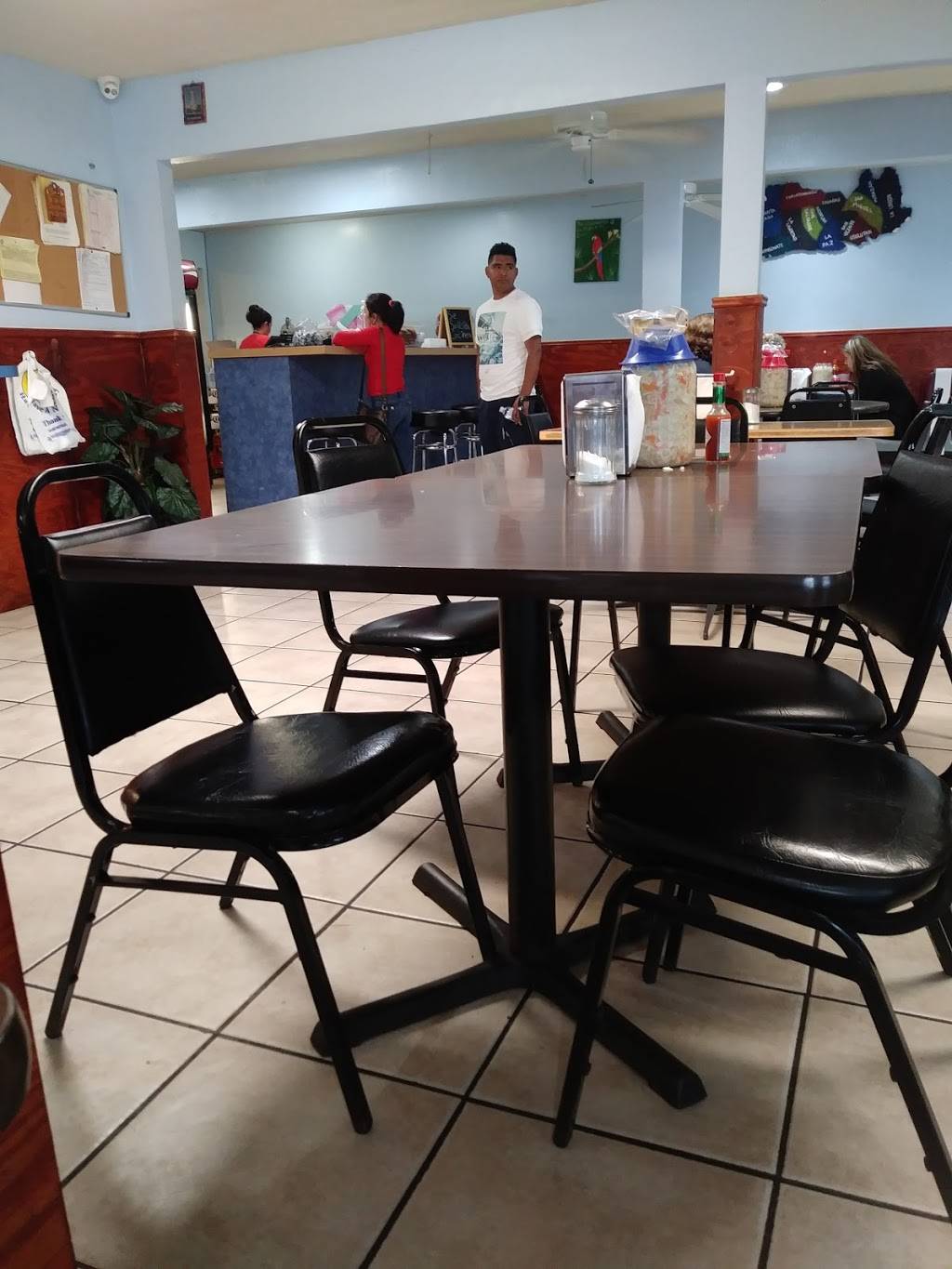 La Playa El Cuco | restaurant | 436 E Crosstimbers St, Houston, TX 77022, USA | 7136944872 OR +1 713-694-4872