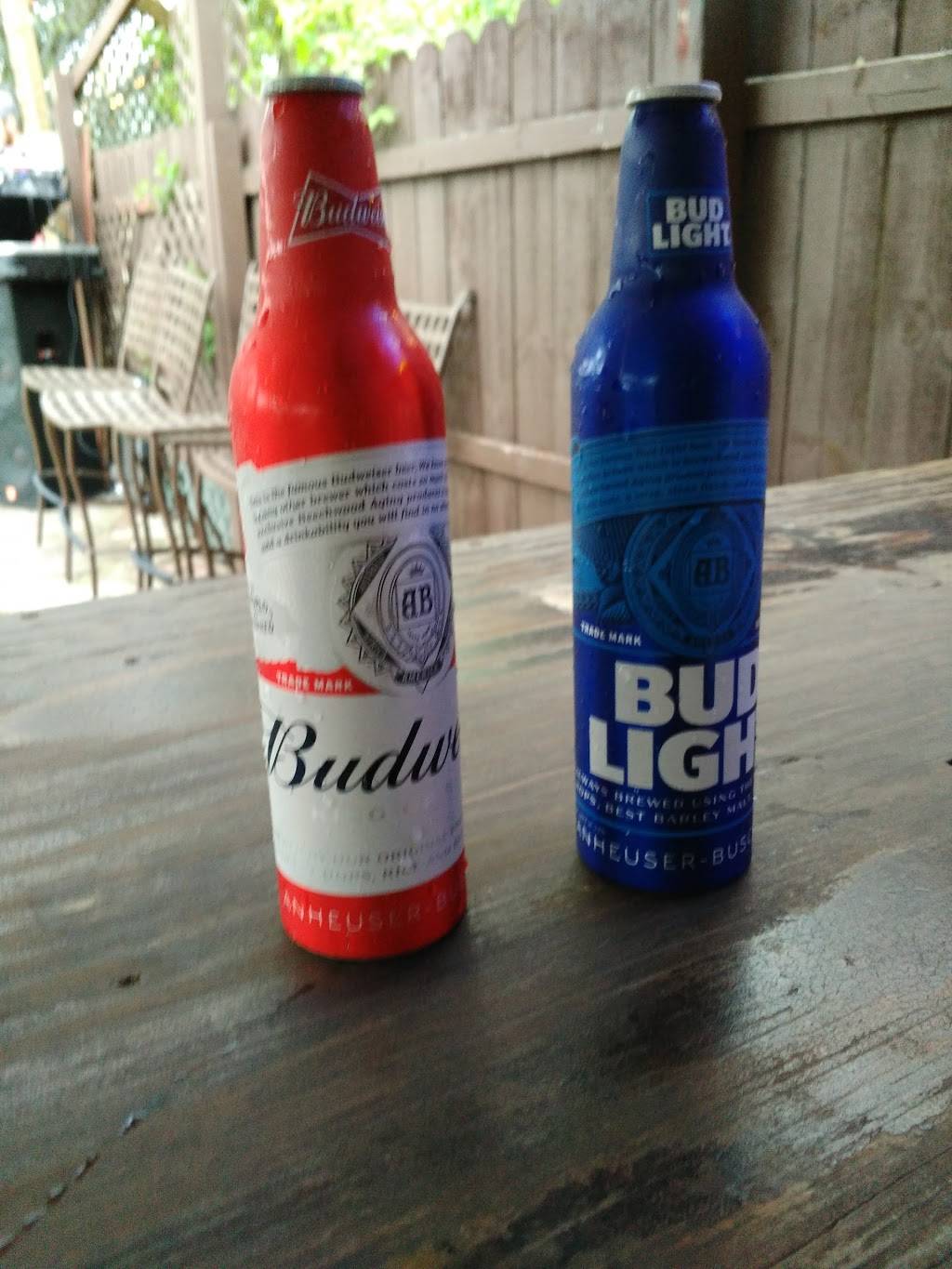 Drunken Monkey Bar & Grill | restaurant | 1816 W Division St, Springfield, MO 65802, USA | 4178620809 OR +1 417-862-0809