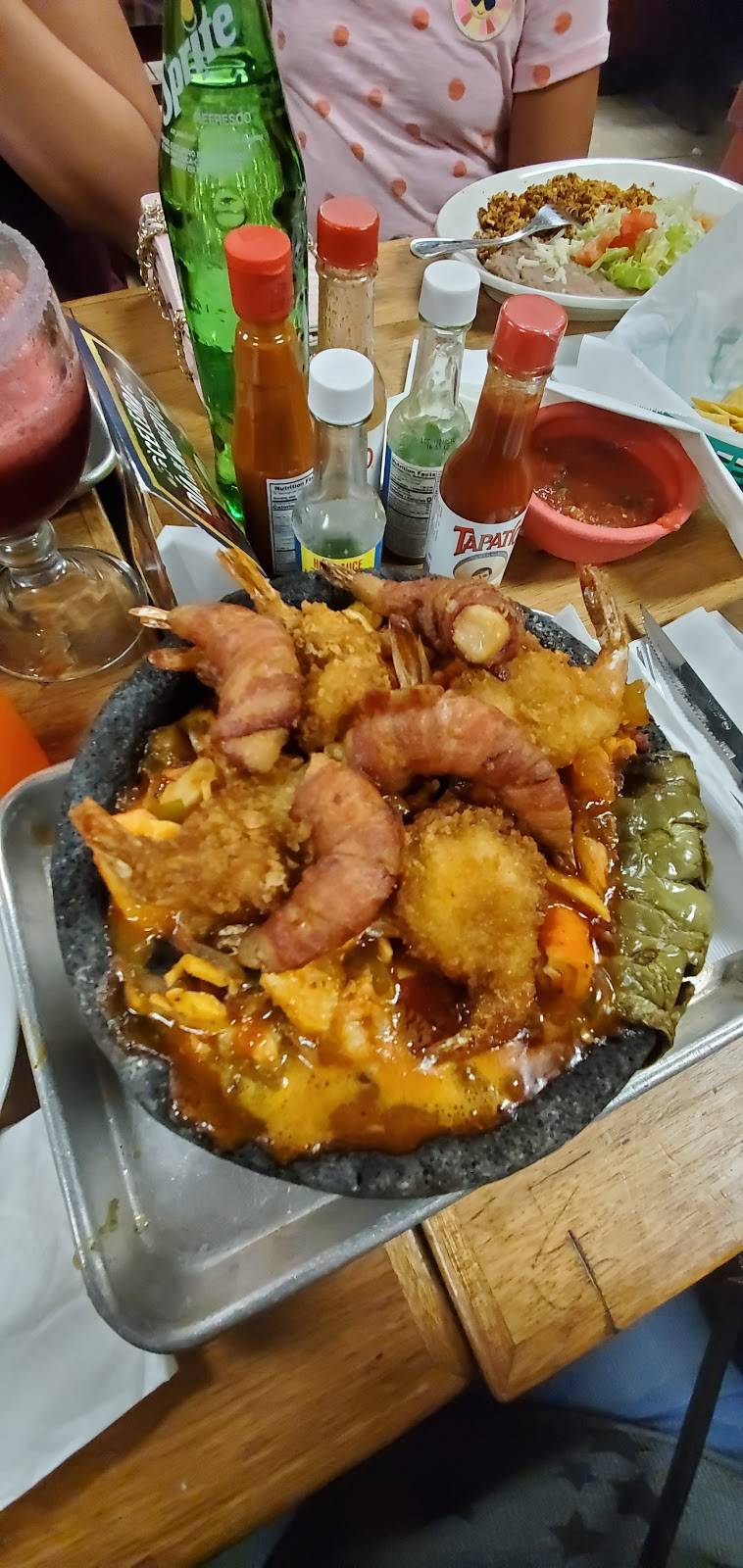 Mi Gusto Es Restaurant | restaurant | 508 W Main St, Santa Maria, CA 93458, USA | 8059288503 OR +1 805-928-8503