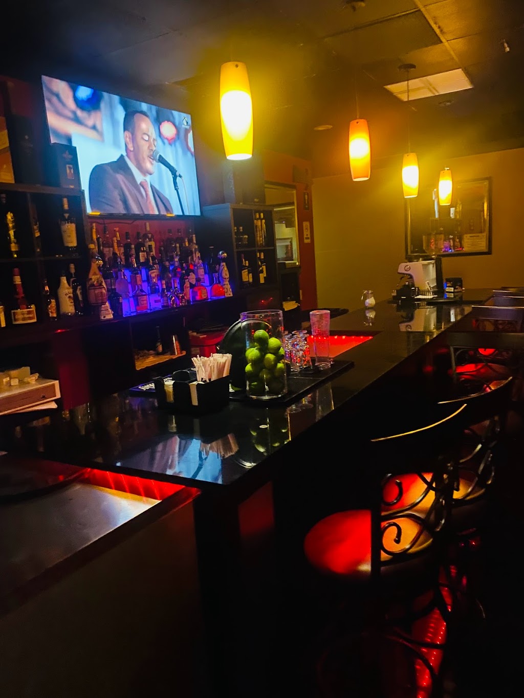 Keren Bar & Restaurant | restaurant | 107 E Polk St, Richardson, TX 75081, USA | 8328896036 OR +1 832-889-6036